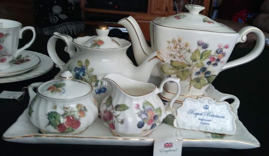 Fruit Festival Teapot & Lid by Royal Patrician-1