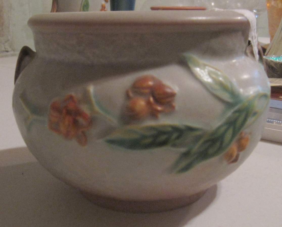Bittersweet Rose 4" Jardiniere by Roseville-1