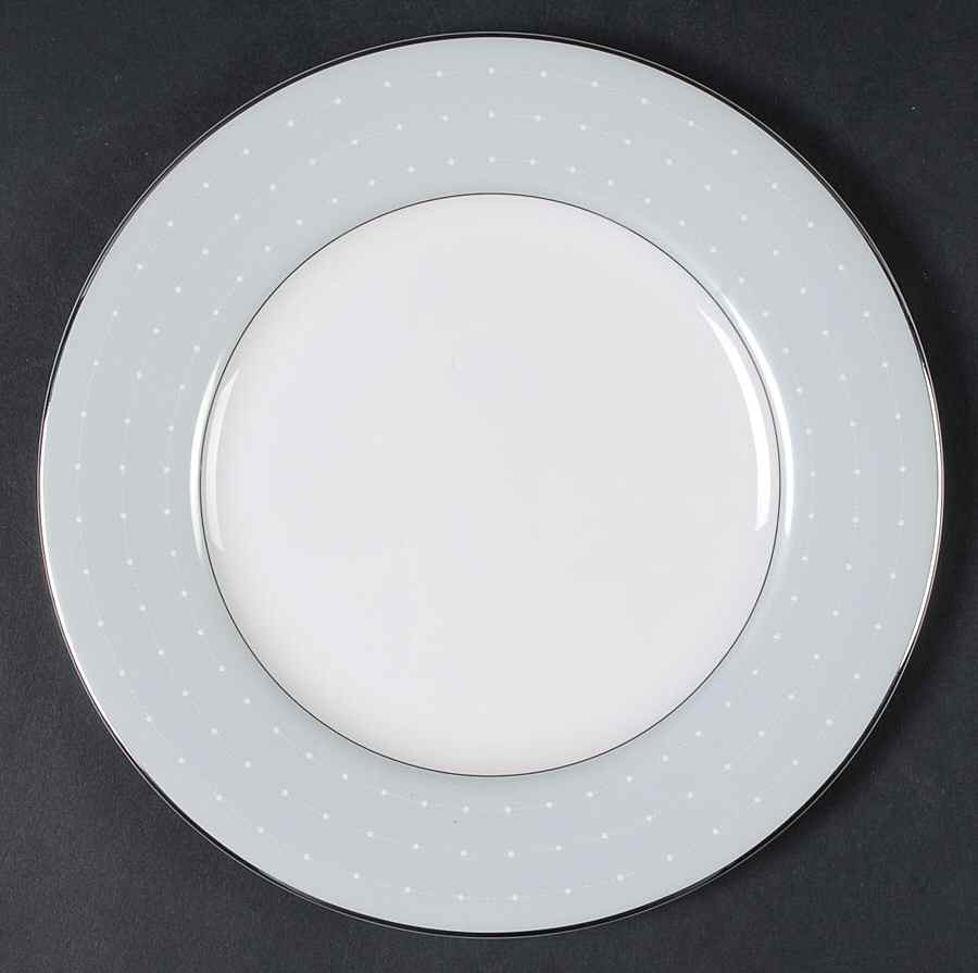 Etoile Platinum Accent Luncheon Plate by Royal Doulton-1
