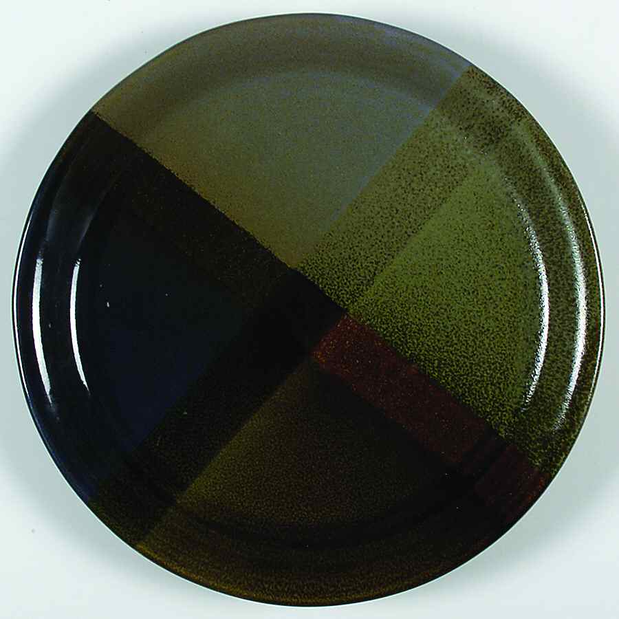 R2S2 Dinner Plate by Ross (Canada)-1