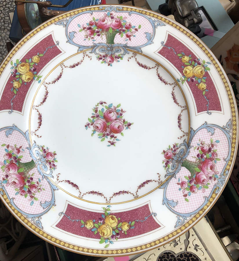 C2115 Pink Dinner Plate by Royal Worcester-1
