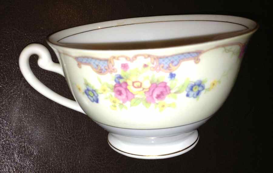 RCS13 Footed Cup by Royal Castle-1