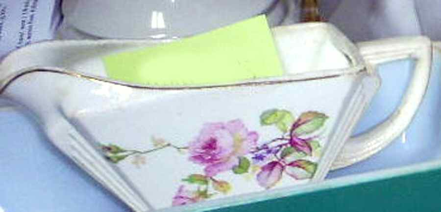 First Love Gravy Boat by Royal (USA)-1