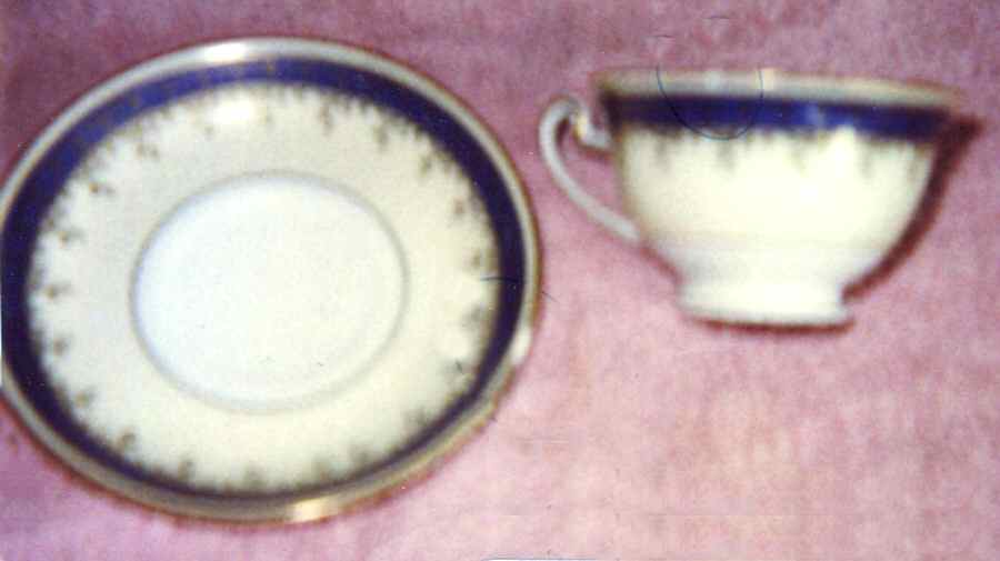 RNS23 Footed Cup & Saucer Set by Ransom (Japan)-1