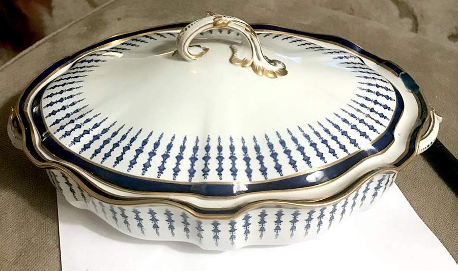 4436a Oval Covered Vegetable by Royal Crown Derby-1