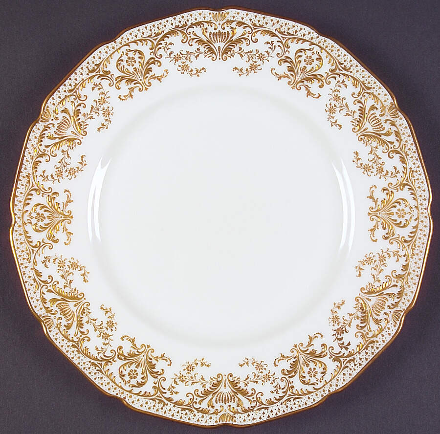 E1820 Dinner Plate by Royal Doulton-1