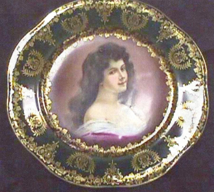 RVI5 Dinner Plate by Royal Vienna (Austria-Poland)-1