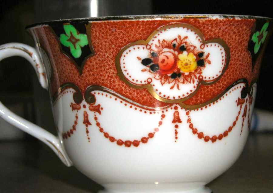 4318 Footed Cup by Royal Albert-1