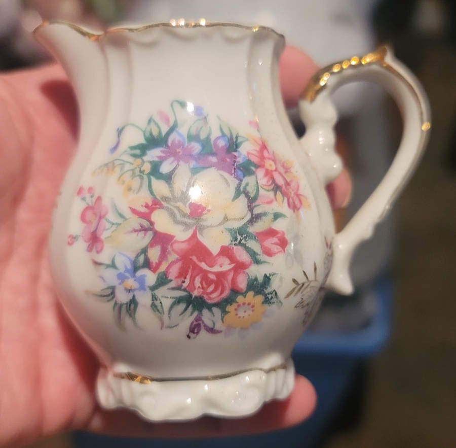 11-147 Mini Creamer by Royal Crown (Japan)-1