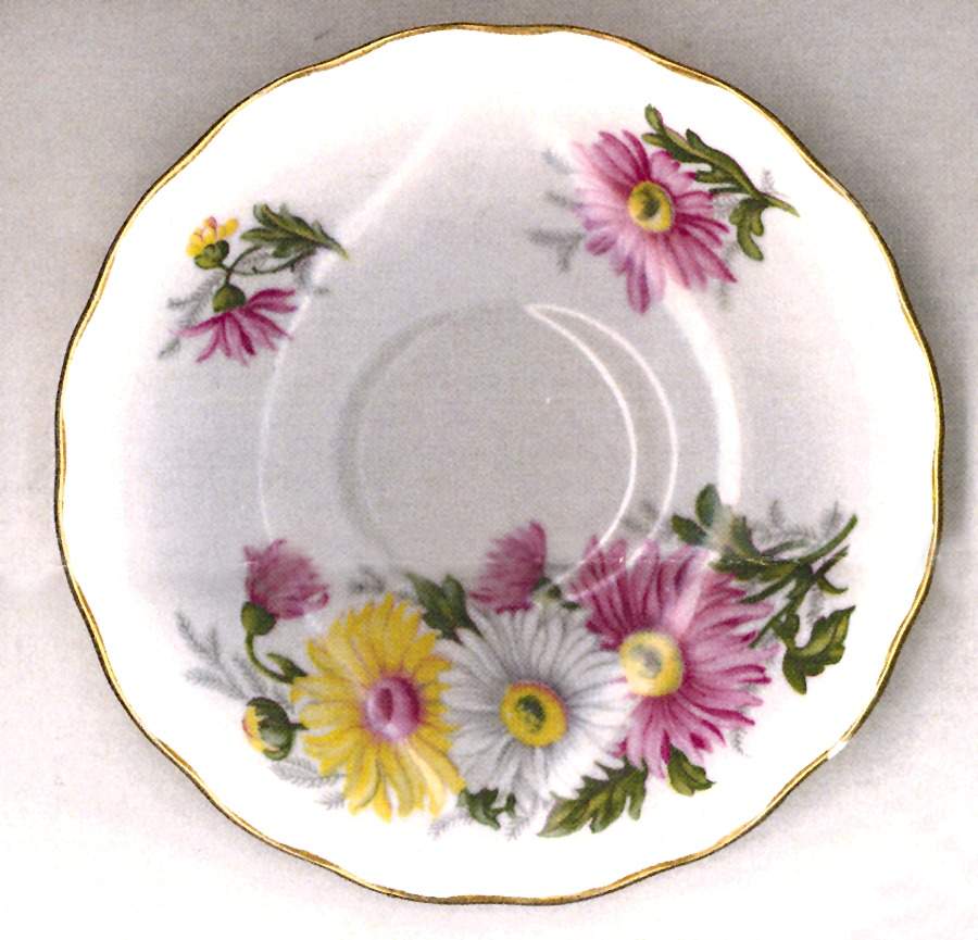 7106 Saucer by Royal Vale-1