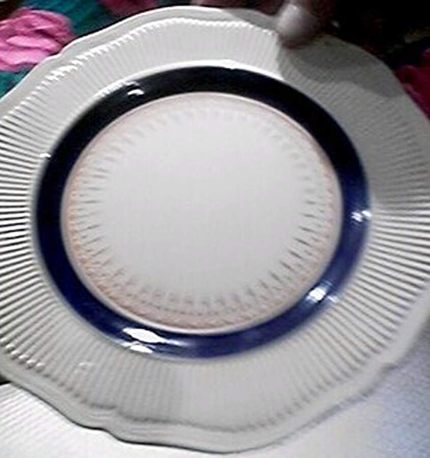 D6092 Dinner Plate by Royal Doulton-1