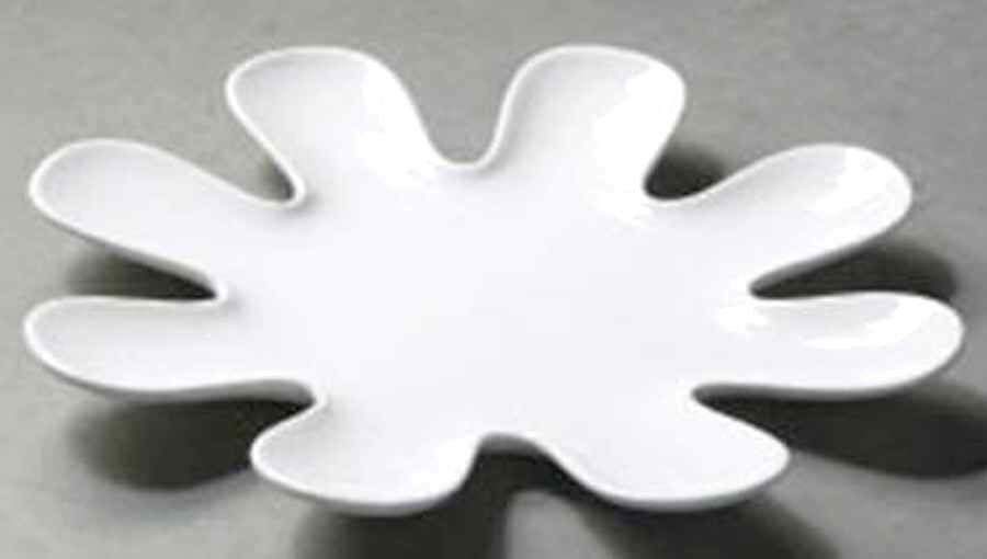 Vanilla Beat White 15" Scalloped Plate by Red Vanilla-1
