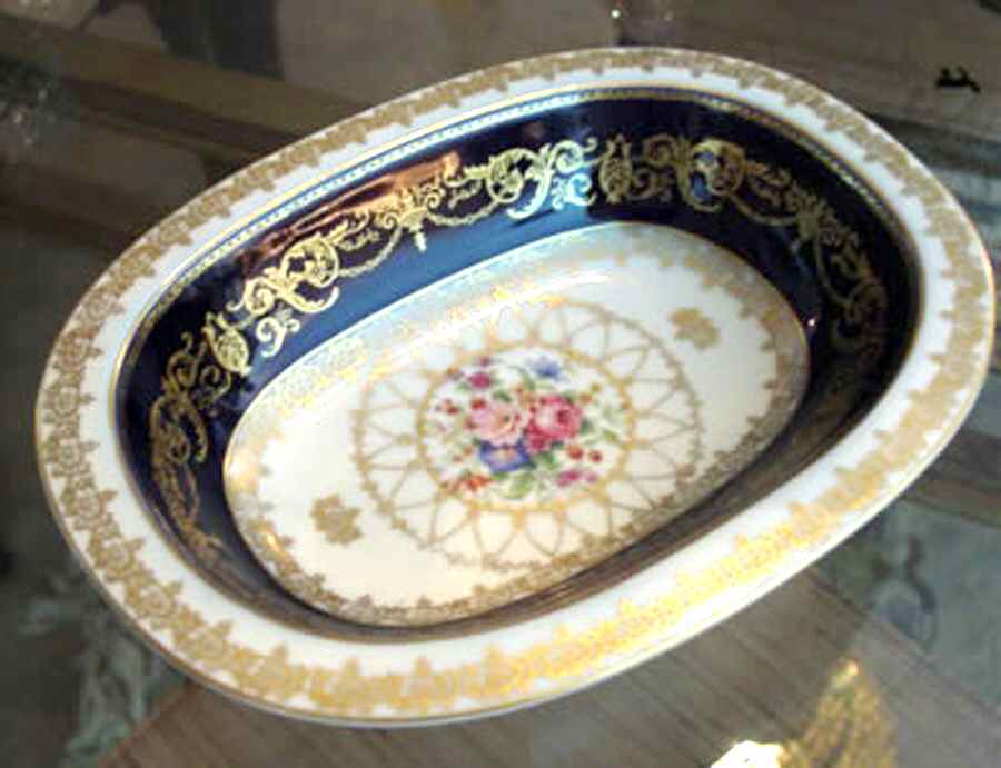 ROI71 9" Oval Vegetable Bowl by Royal Ivory (Czech, Germany)-1
