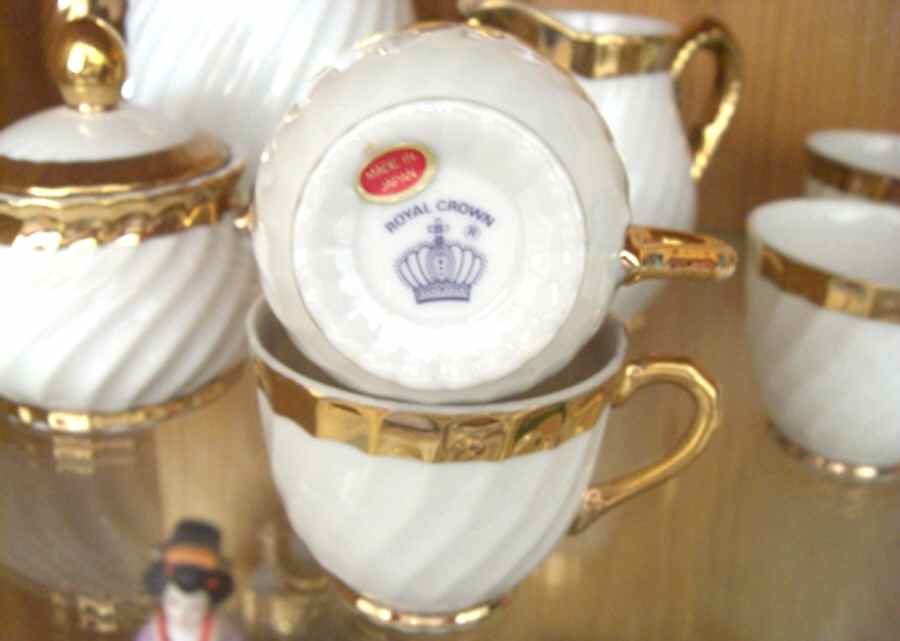 RCW19 Footed Cup by Royal Crown (Japan)-1