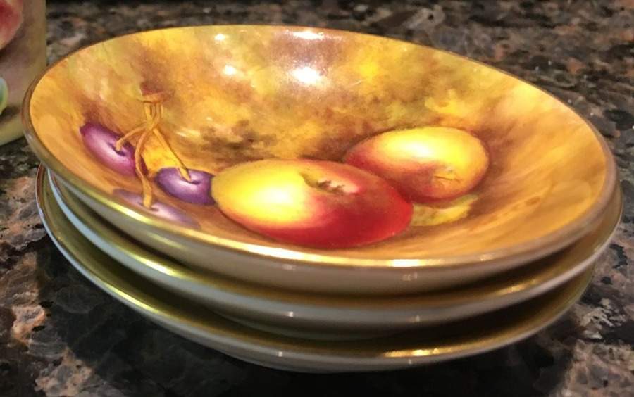 W4533 Ashtray/Coaster by Royal Worcester-1