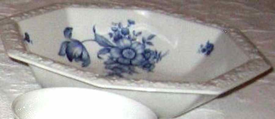 R1886 9" Round Vegetable Bowl by Rosenthal - Continental-1