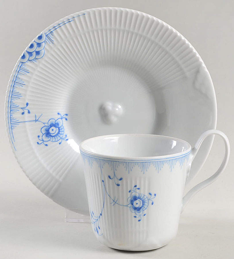 Elements Flat Cup & Saucer Set by Royal Copenhagen-1
