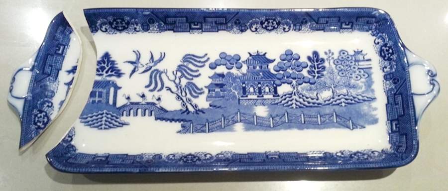 Willow (Blue Trim) Large Sandwich Tray by Royal Doulton-1