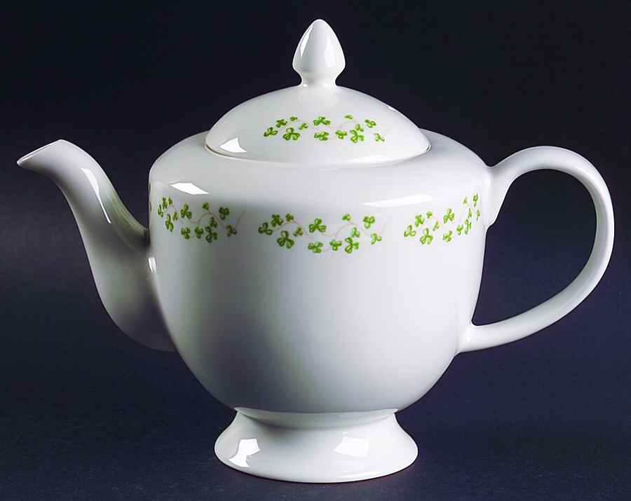Trellis Shamrock (Century) Teapot & Lid by Royal Tara-1