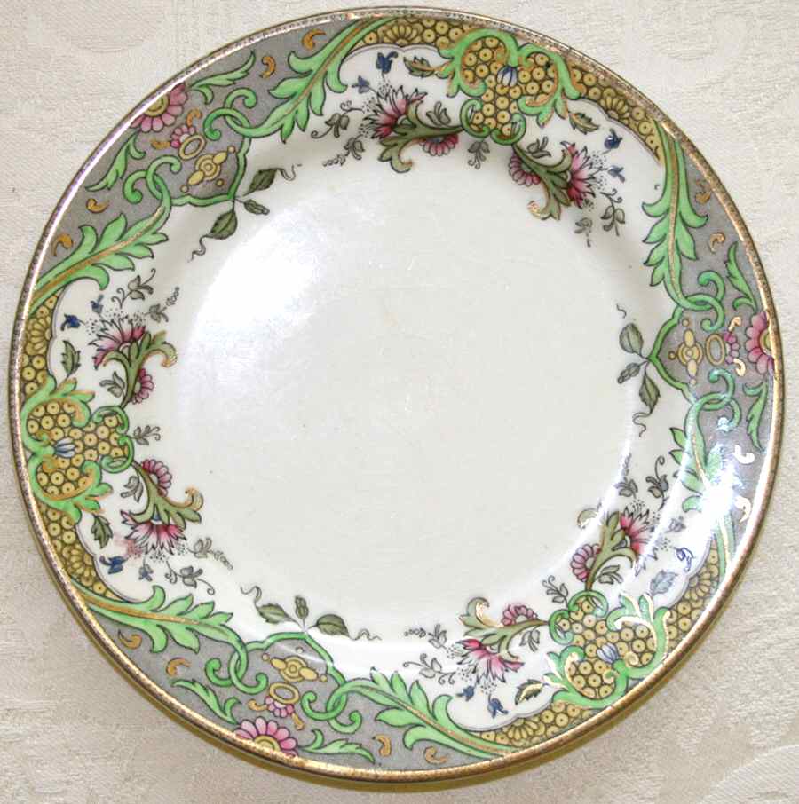 Matsumai Green and Black Dinner Plate by Royal Doulton-1