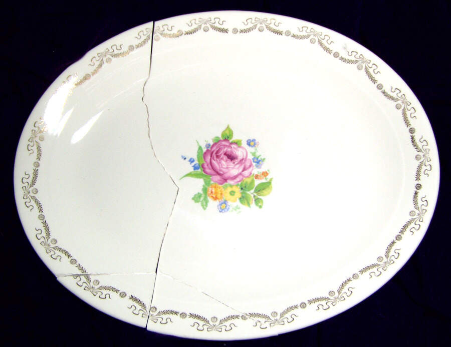 Delmar Rositta 13" Oval Serving Platter by Royal (USA)-1