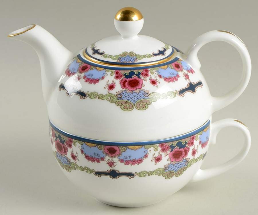 RD405 Individual Teapot & Lid with Cup by Royal Doulton-1