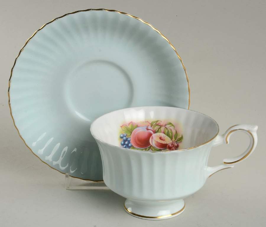 R185 Footed Cup & Saucer Set by Royal Standard-1