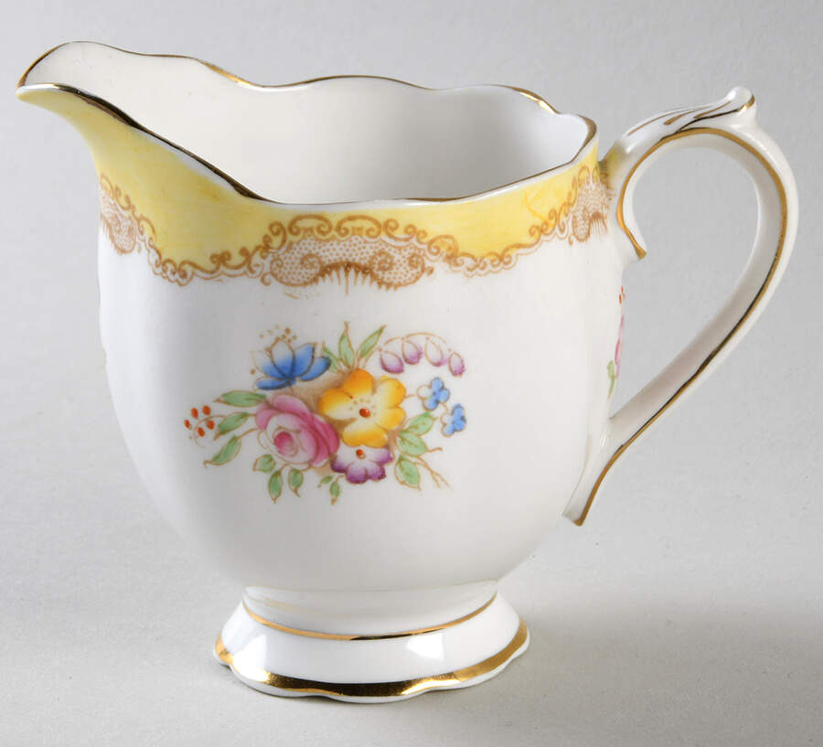 1121 Yellow Creamer by Royal Albert-1
