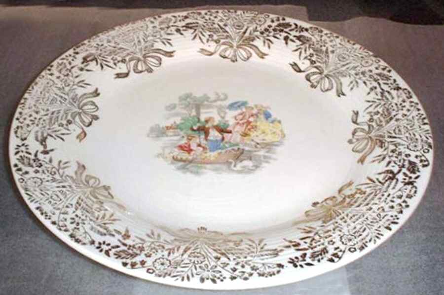 RYL280 Dinner Plate by Royal (USA)-1