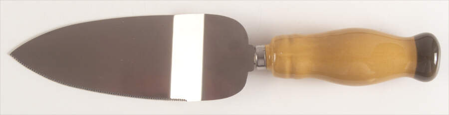 Douce Provence Rose Cheese Server with Stainless Blade by Romancing Provence-1
