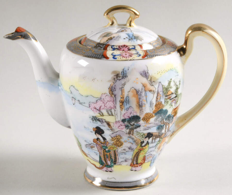 RKQ1 Mini Teapot & Lid by Royal Kaga-1