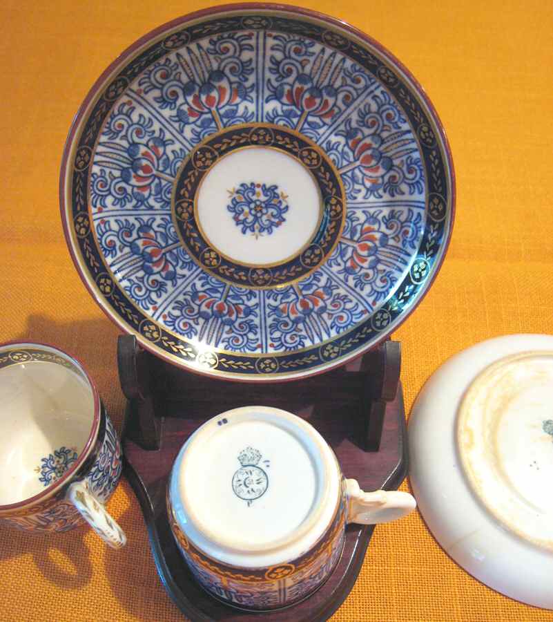 RW230 Saucer by Royal Worcester-1