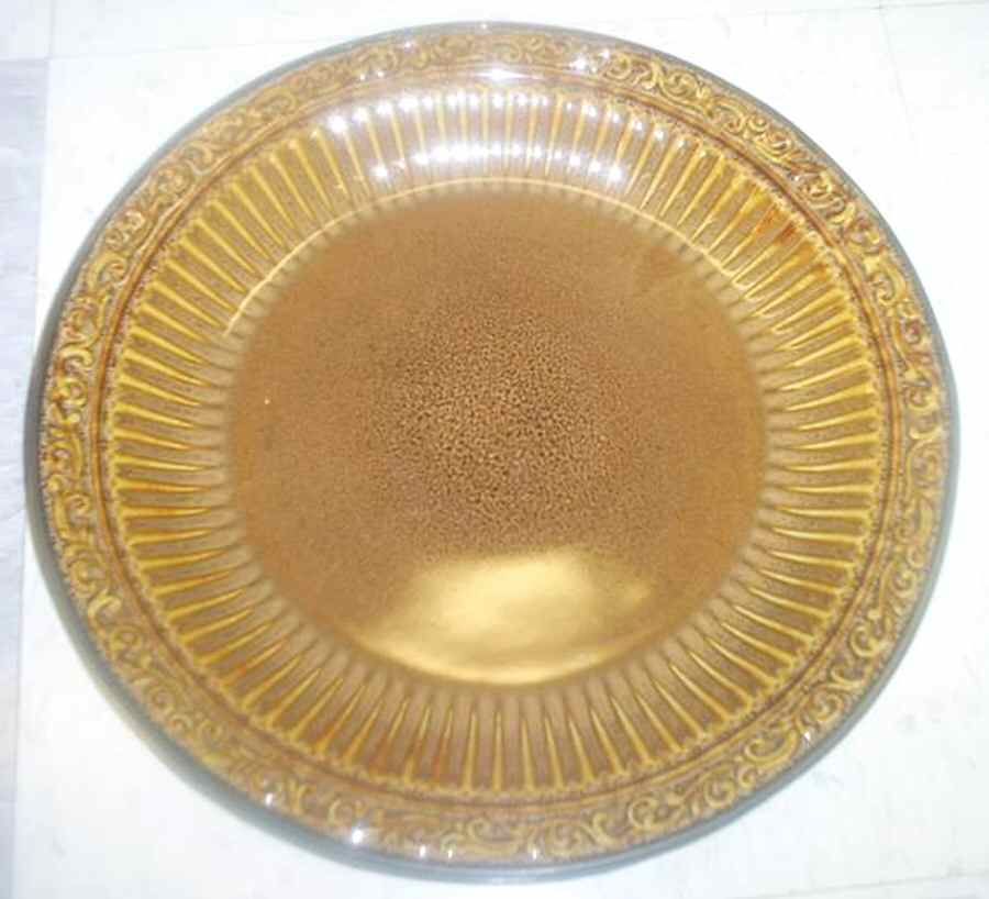 Tara Collection Chocolate Dinner Plate by Roscher & Co-1
