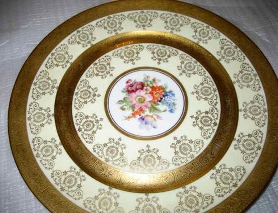 RYL283 Dinner Plate by Royal (USA)-1