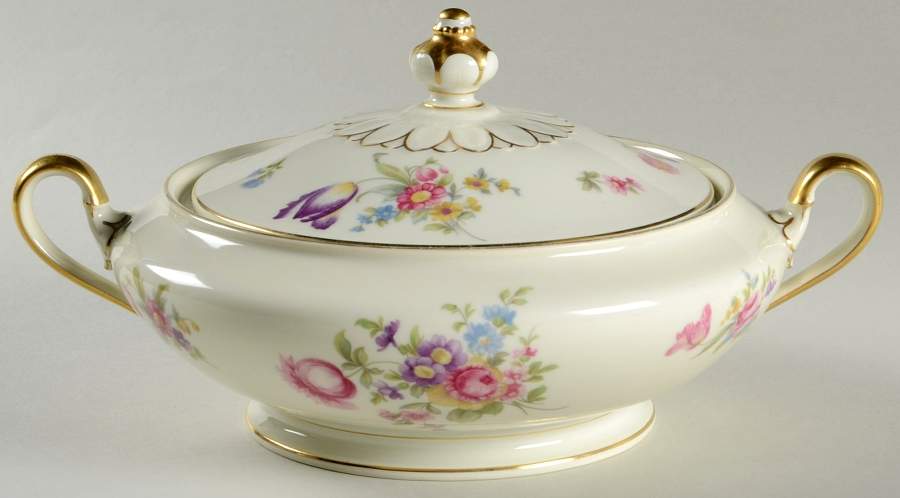 R1908 Round Covered Vegetable by Rosenthal - Continental-1