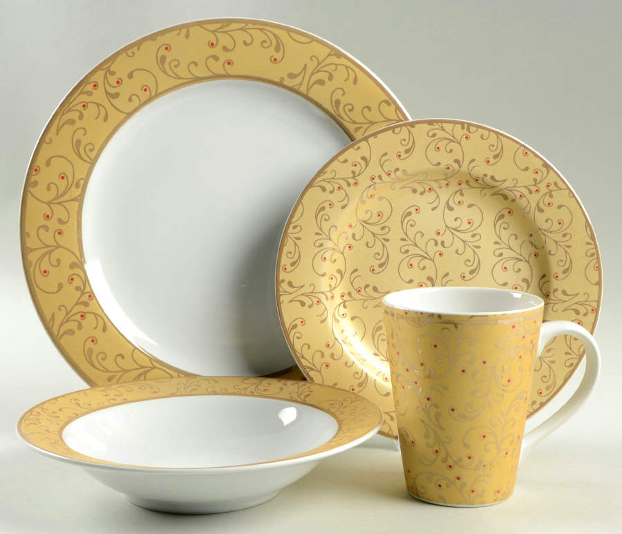 Christmas Scroll 4 Piece Place Setting by Roscher & Co-1