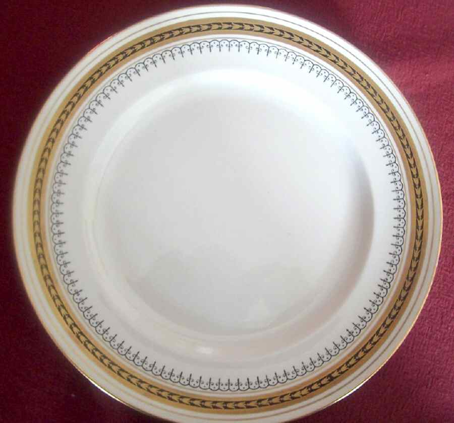 5370 Dinner Plate by Royal Winton-1