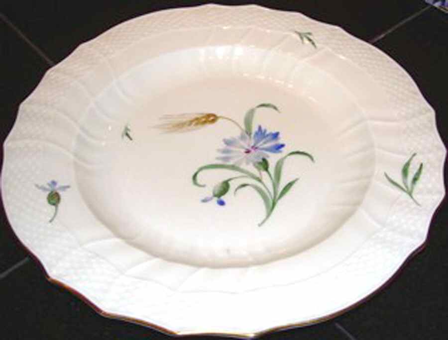 850 Dinner Plate by Royal Copenhagen-1