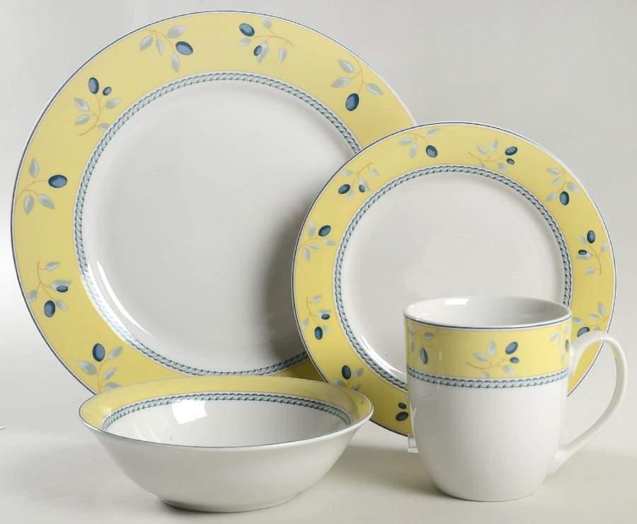 Blueberry 4 Piece Place Setting by Royal Doulton-1