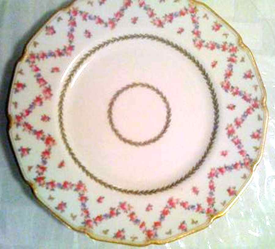 E1251 Dinner Plate by Royal Doulton-1