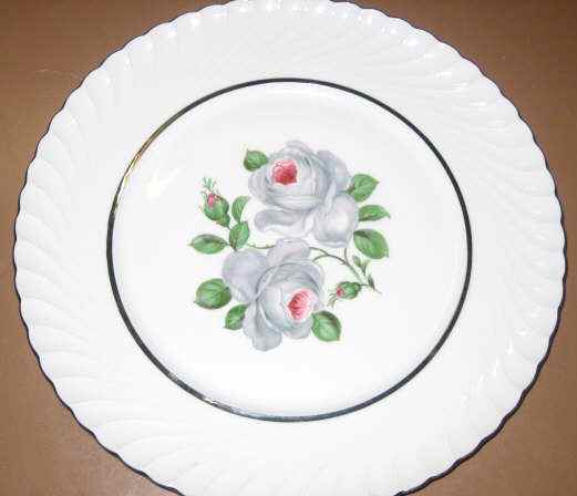 Enchantment Dinner Plate by Royal Bayreuth-1