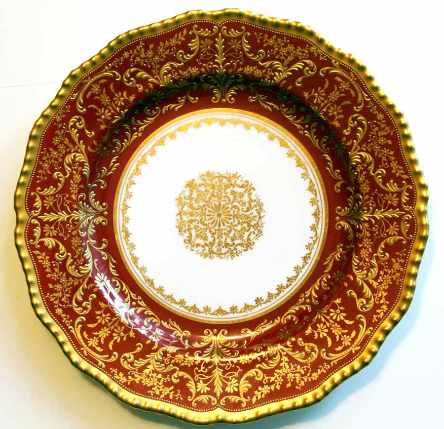 C9444 Red Dinner Plate by Royal Doulton-1