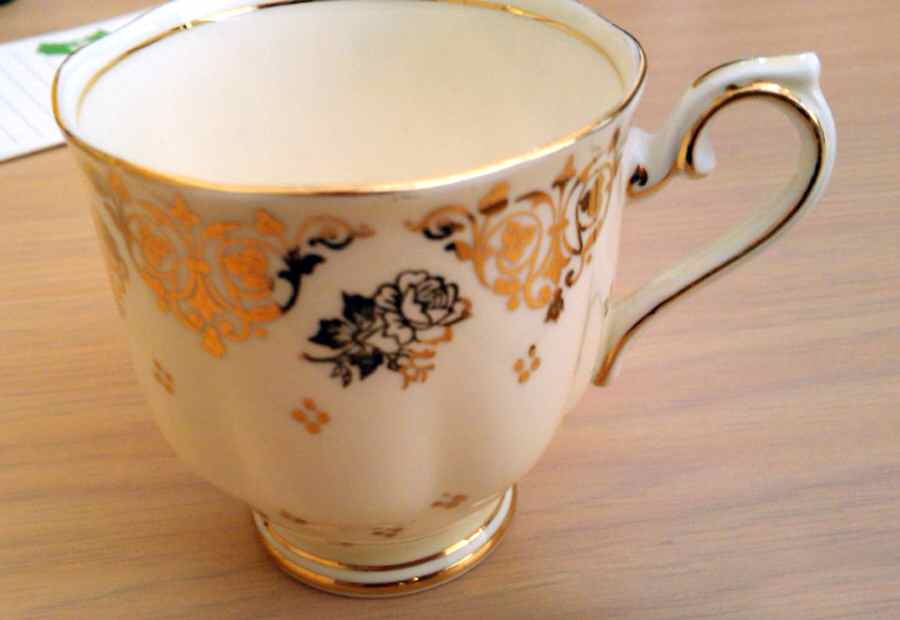 820 Footed Cup by Royal Albert-1
