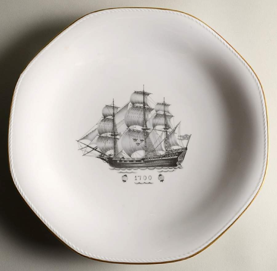 622 11" Chop Plate (Round Platter) by Rorstrand-1