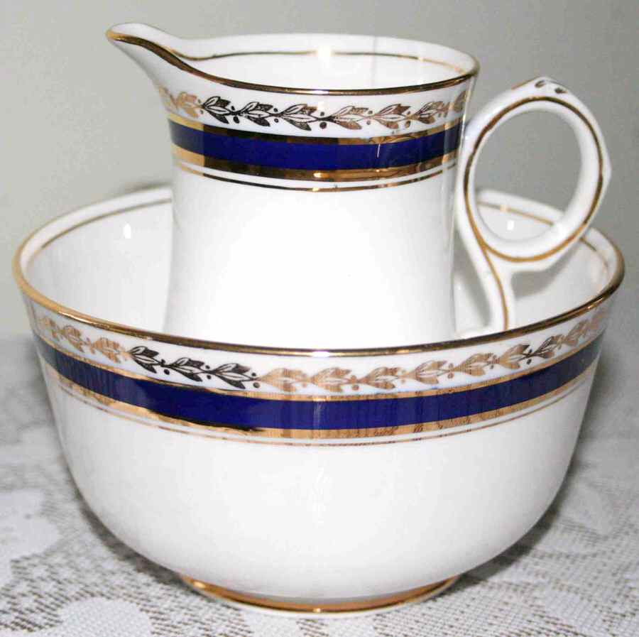 5435 Creamer by Royal Albert-1