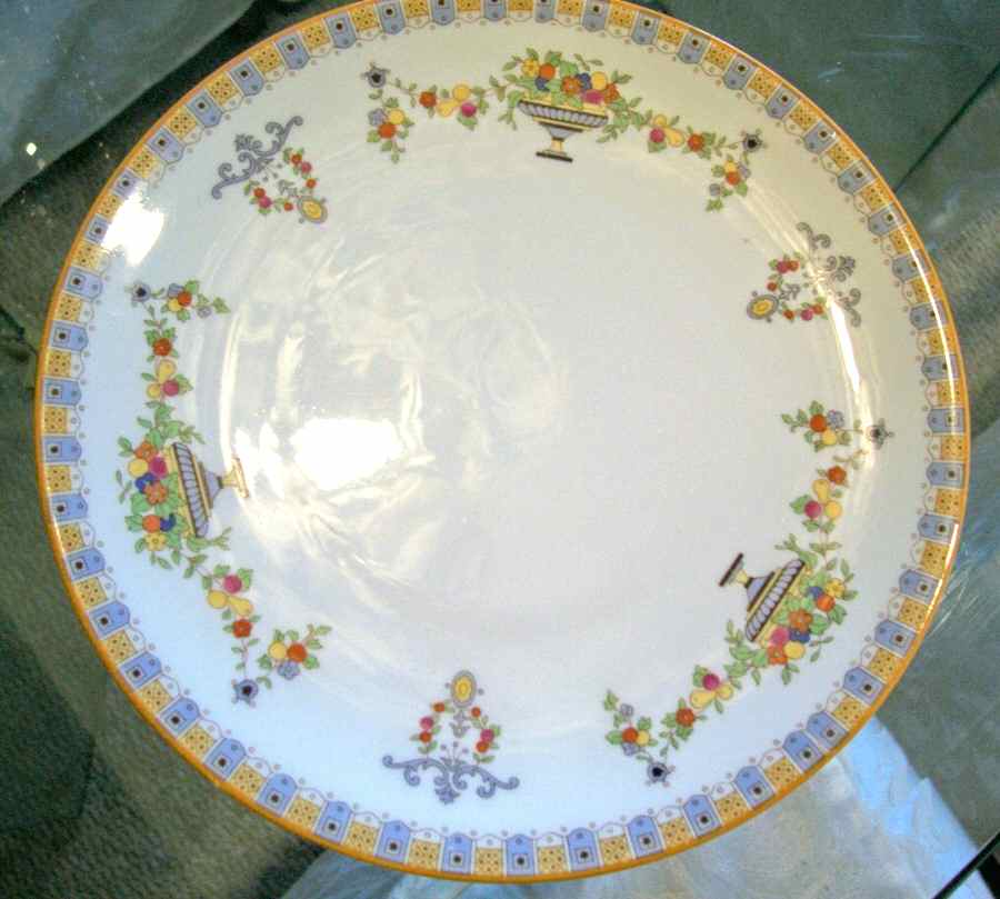 RD289 Salad Plate by Royal Doulton-1