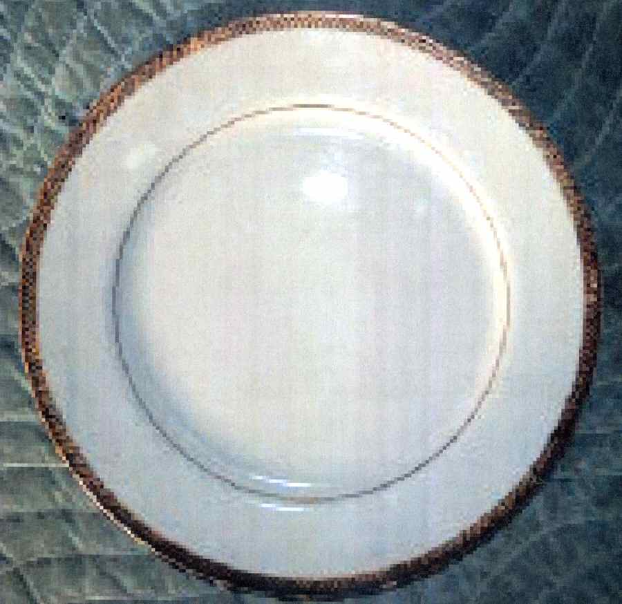 Chantilly Dinner Plate by Royal Sealy-1
