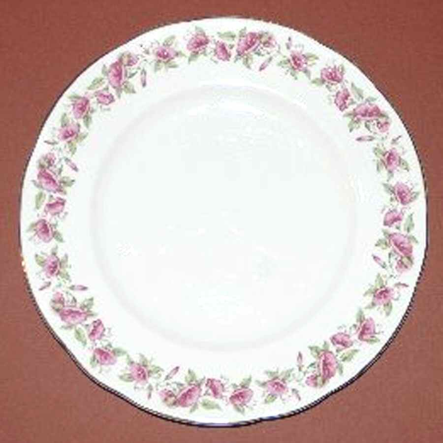RYY7 Dinner Plate by Royal York (England)-1
