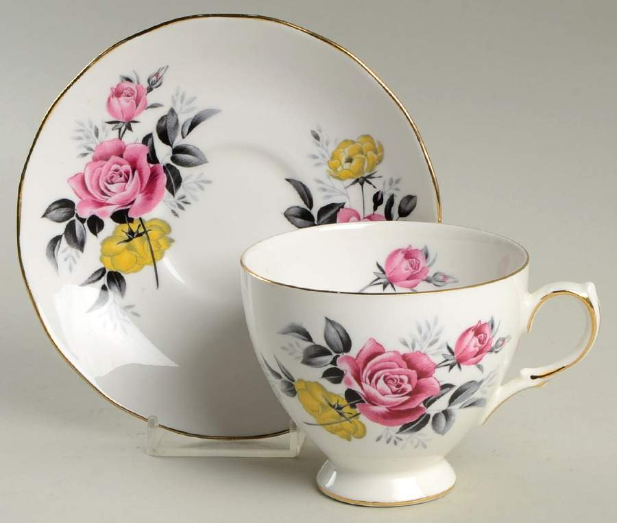 7515 Footed Cup & Saucer Set by Royal Vale-1