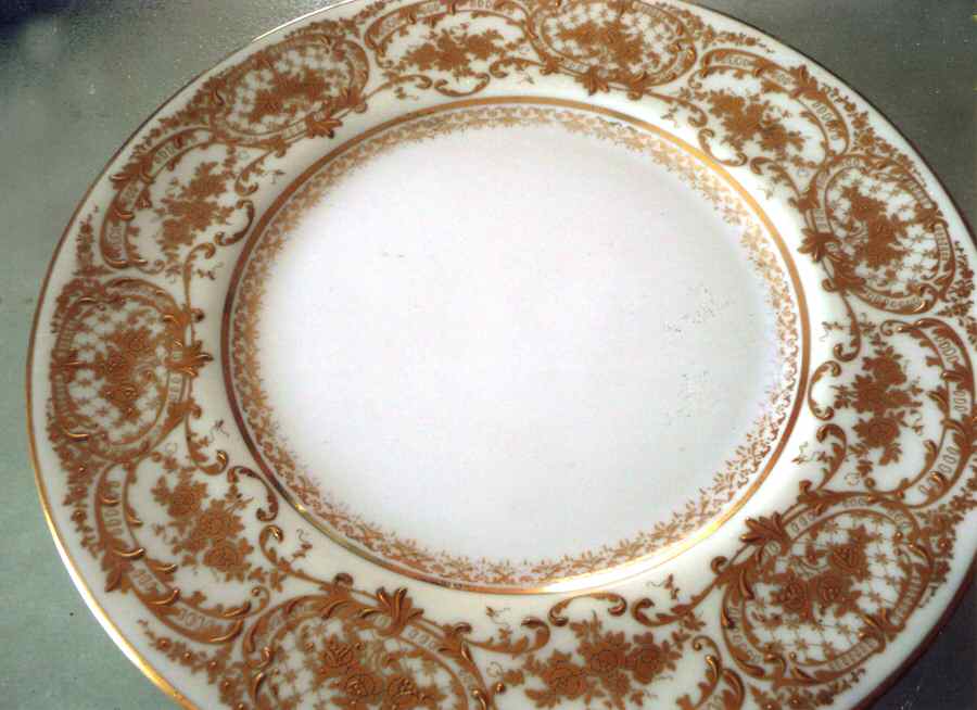 RD291 Luncheon Plate by Royal Doulton-1